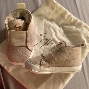 Giuseppe Zanotti baby fur boots size euro 16 US 1